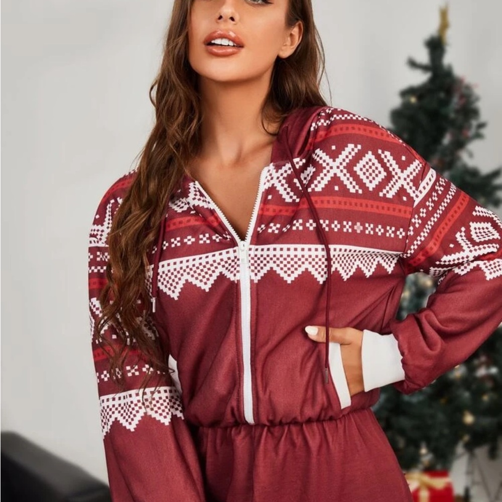 Women's Burgundy Jumpsuit with Nordic Pattern - Picture 4 of 4